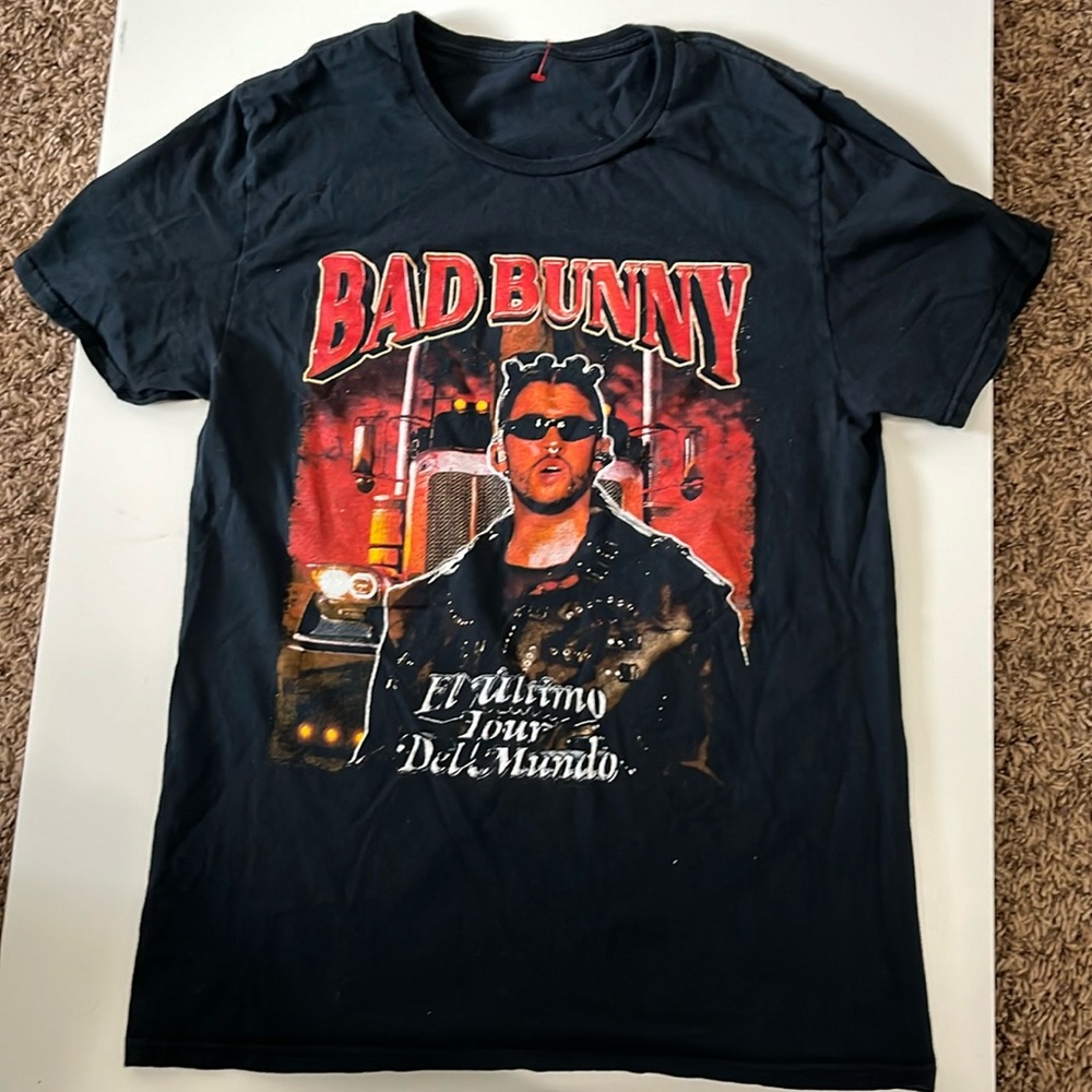 Bad bunny T shirt